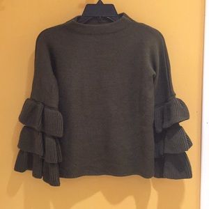 Olive Bell Sleeved Cropped Sweater